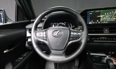 UX300h