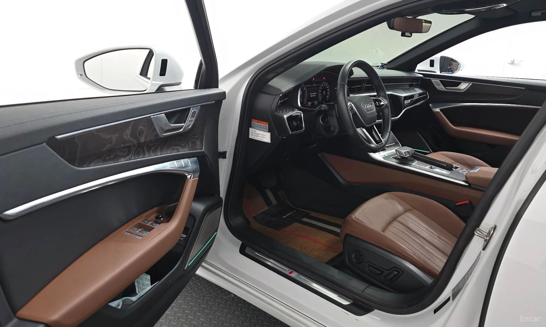 A6 (C8)
