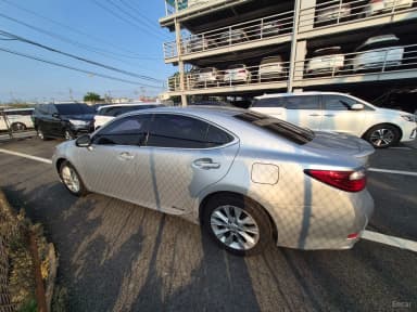 New ES300h