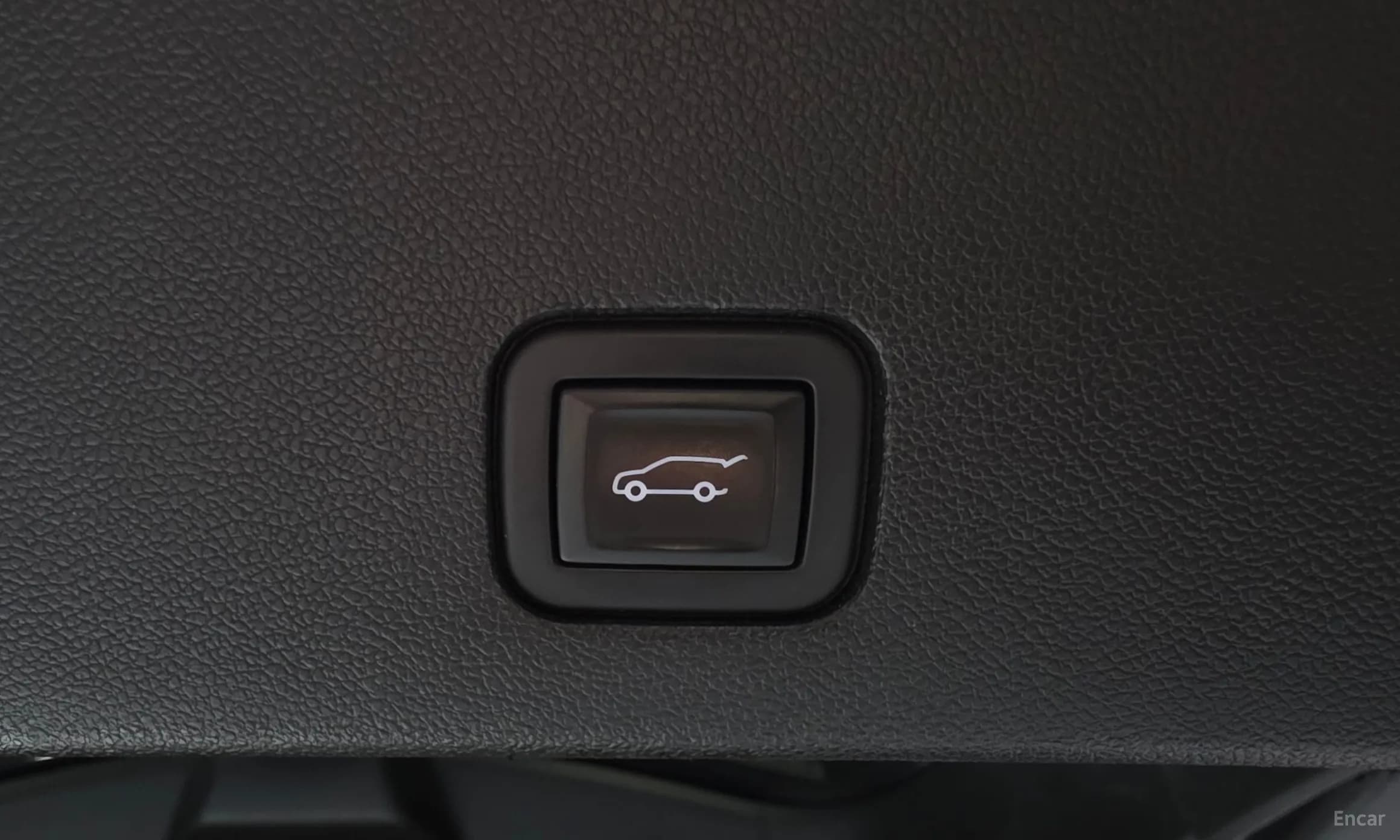 XT6