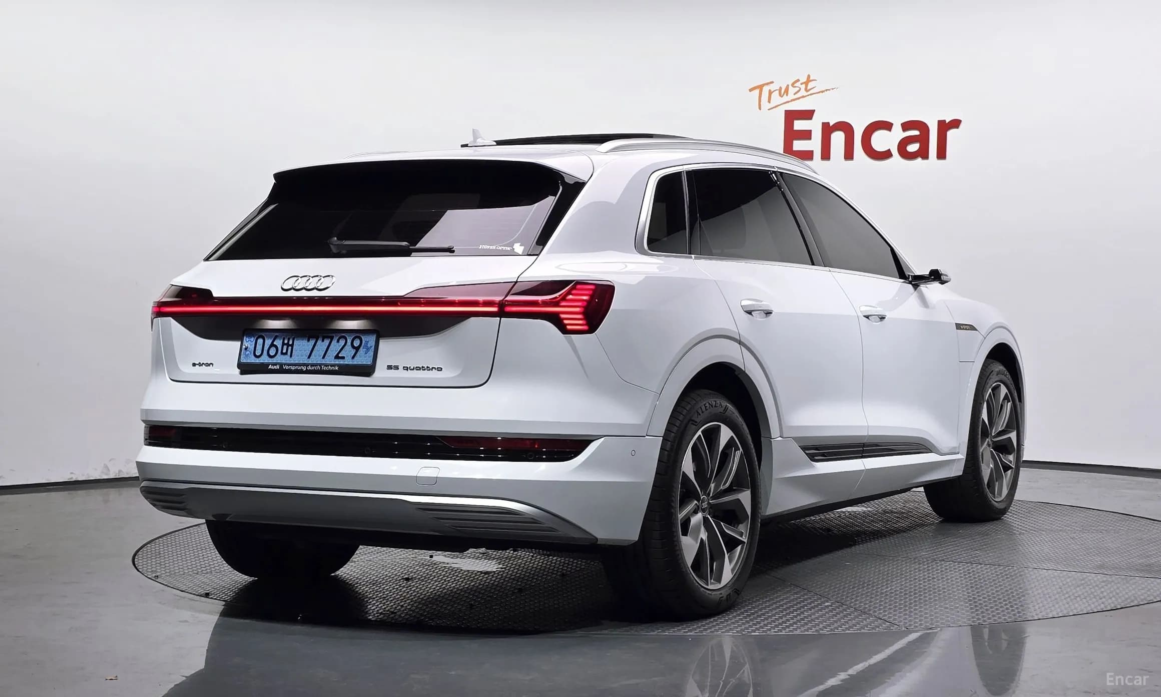 e-tron