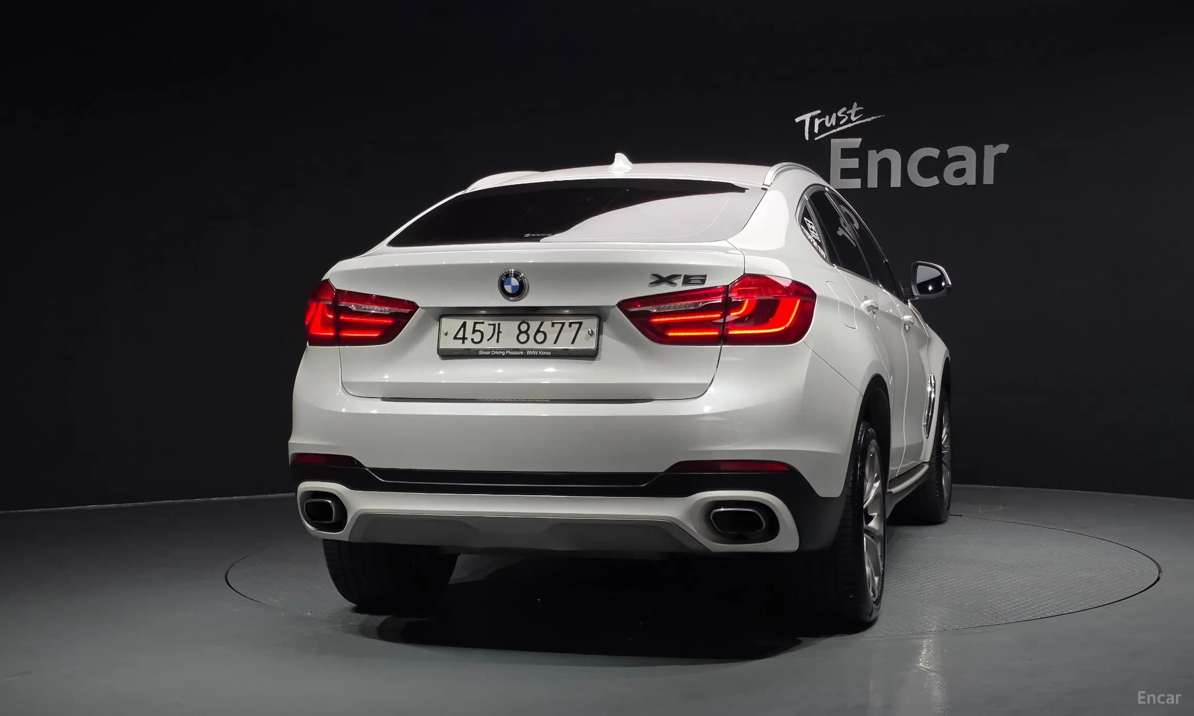 X6 (F16)