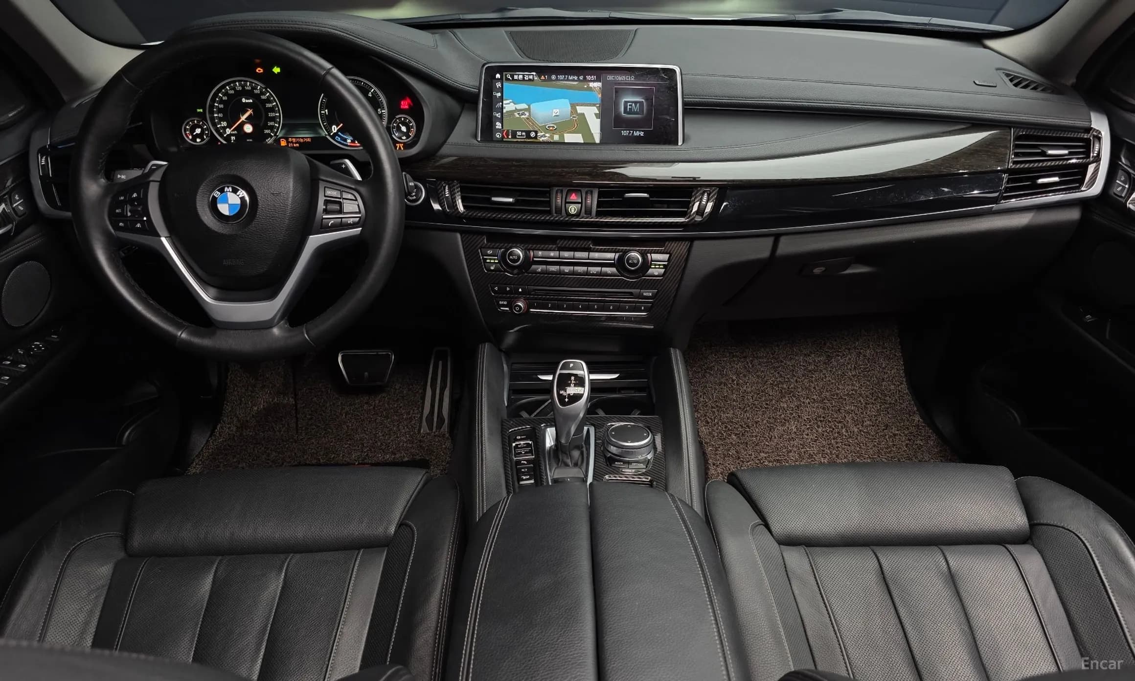 X6 (F16)