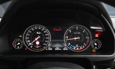 X6 (F16)