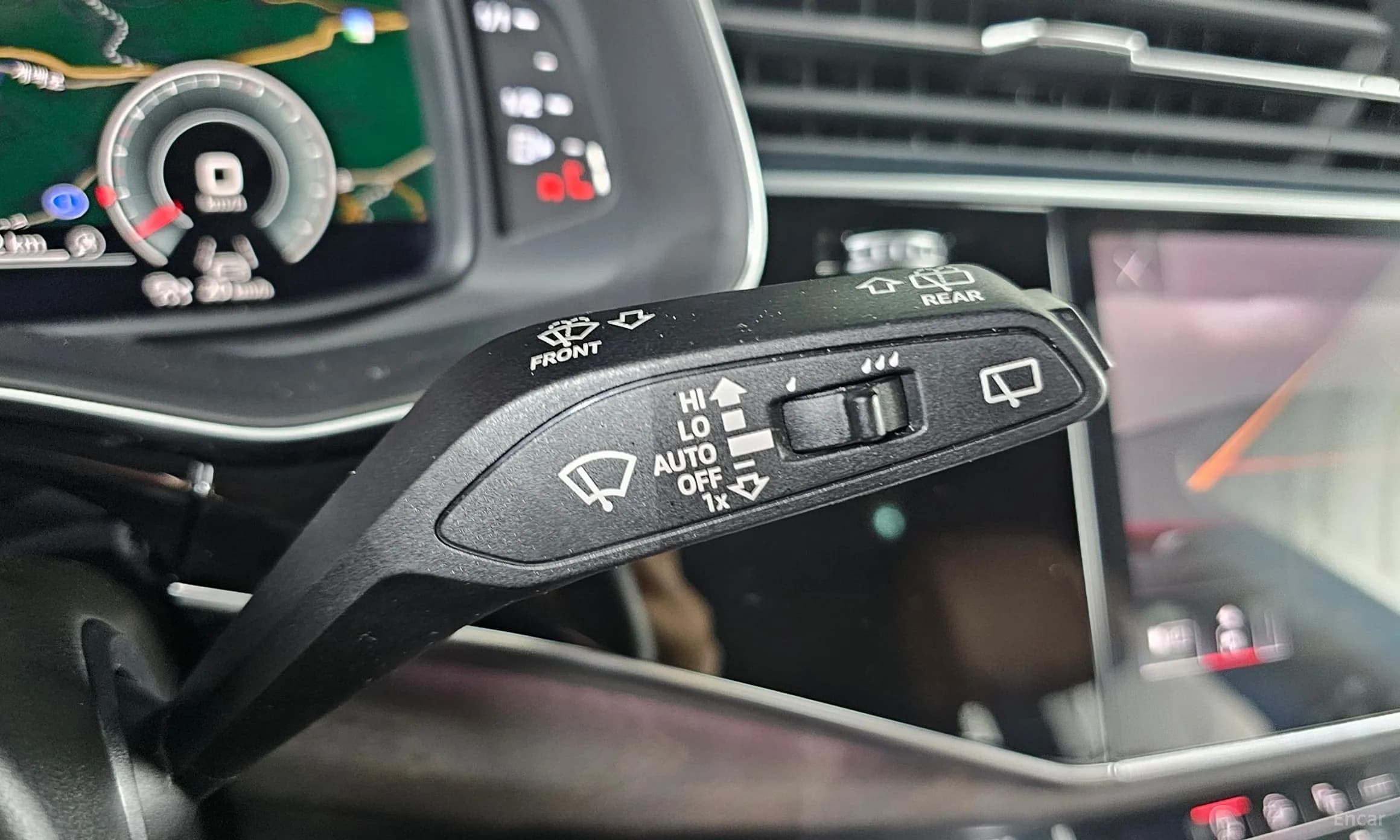 Q7 (4M)