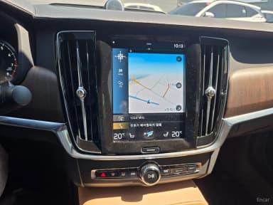 S90
