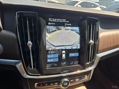 S90