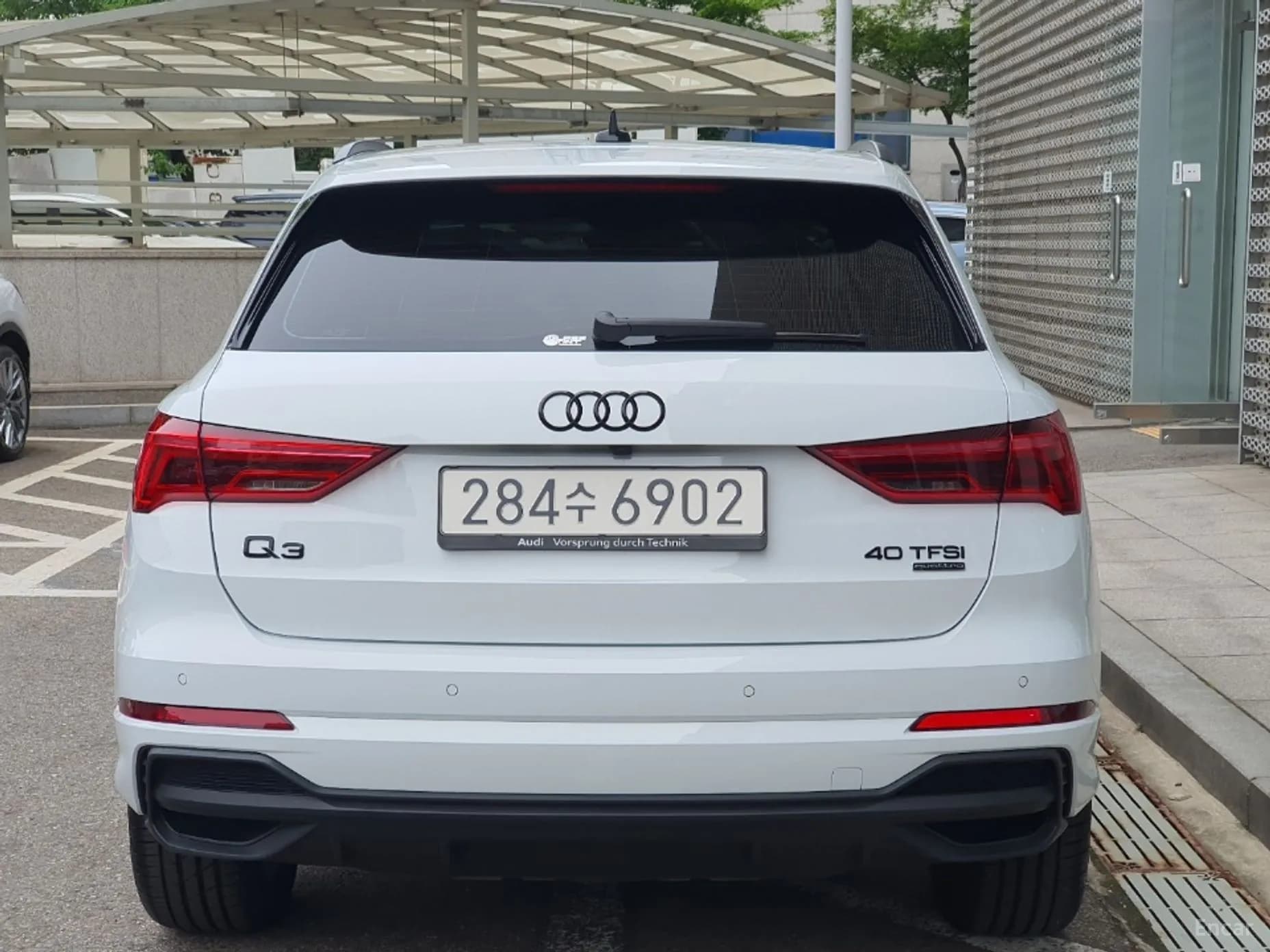 Q3 (F3)