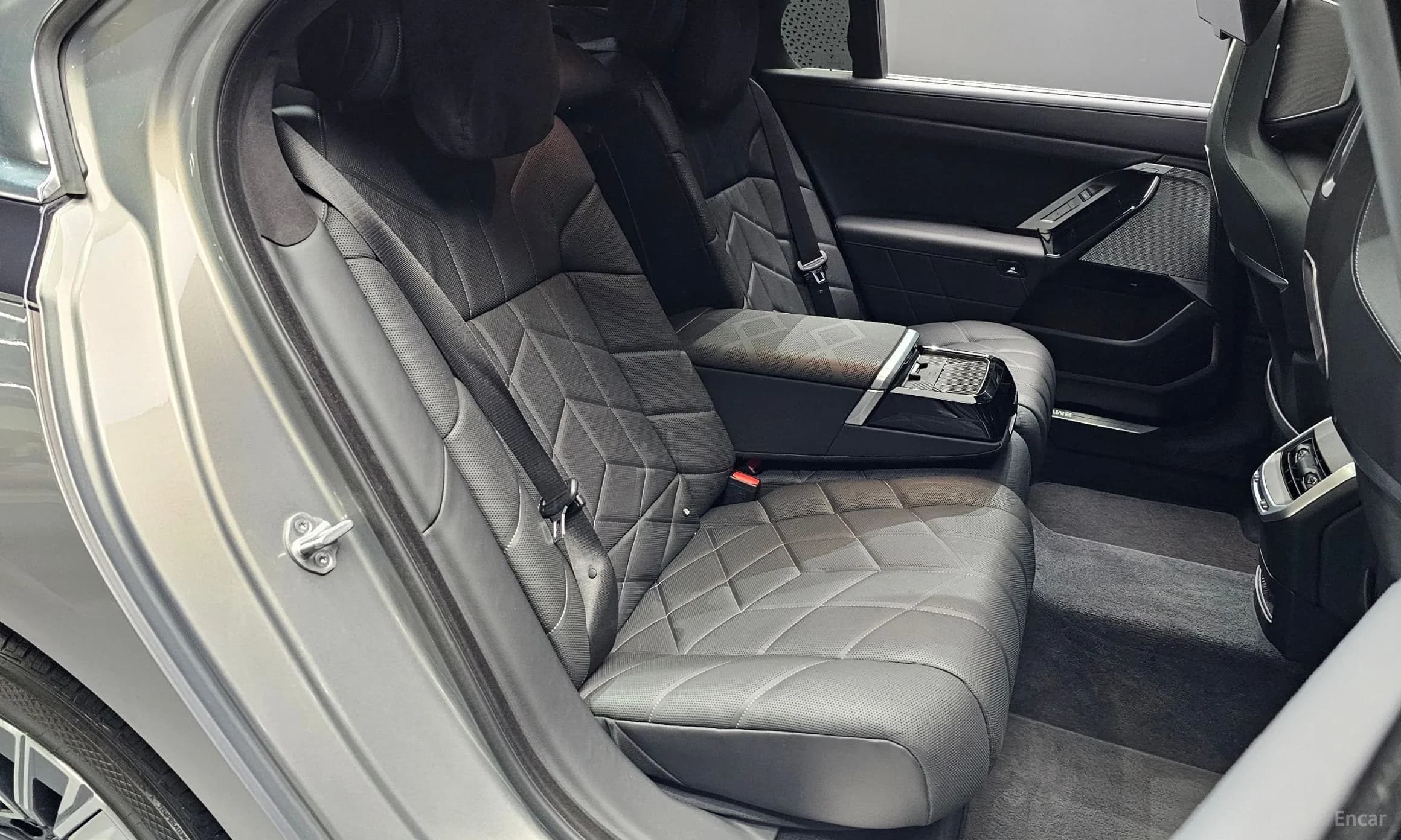 7 Series (G70)