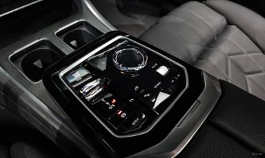 7 Series (G70)