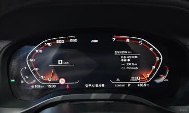 X4 (G02)