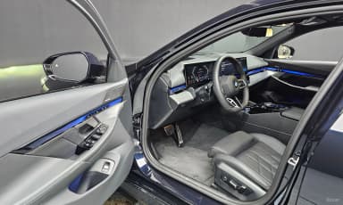 5 Series (G60)