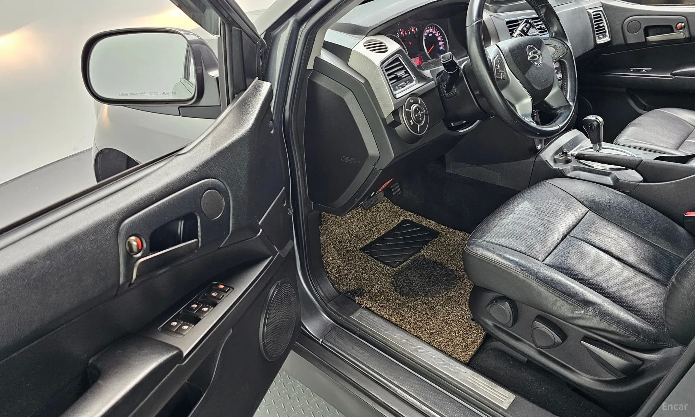 Korando Sports