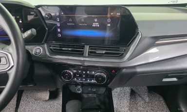 Trax Crossover