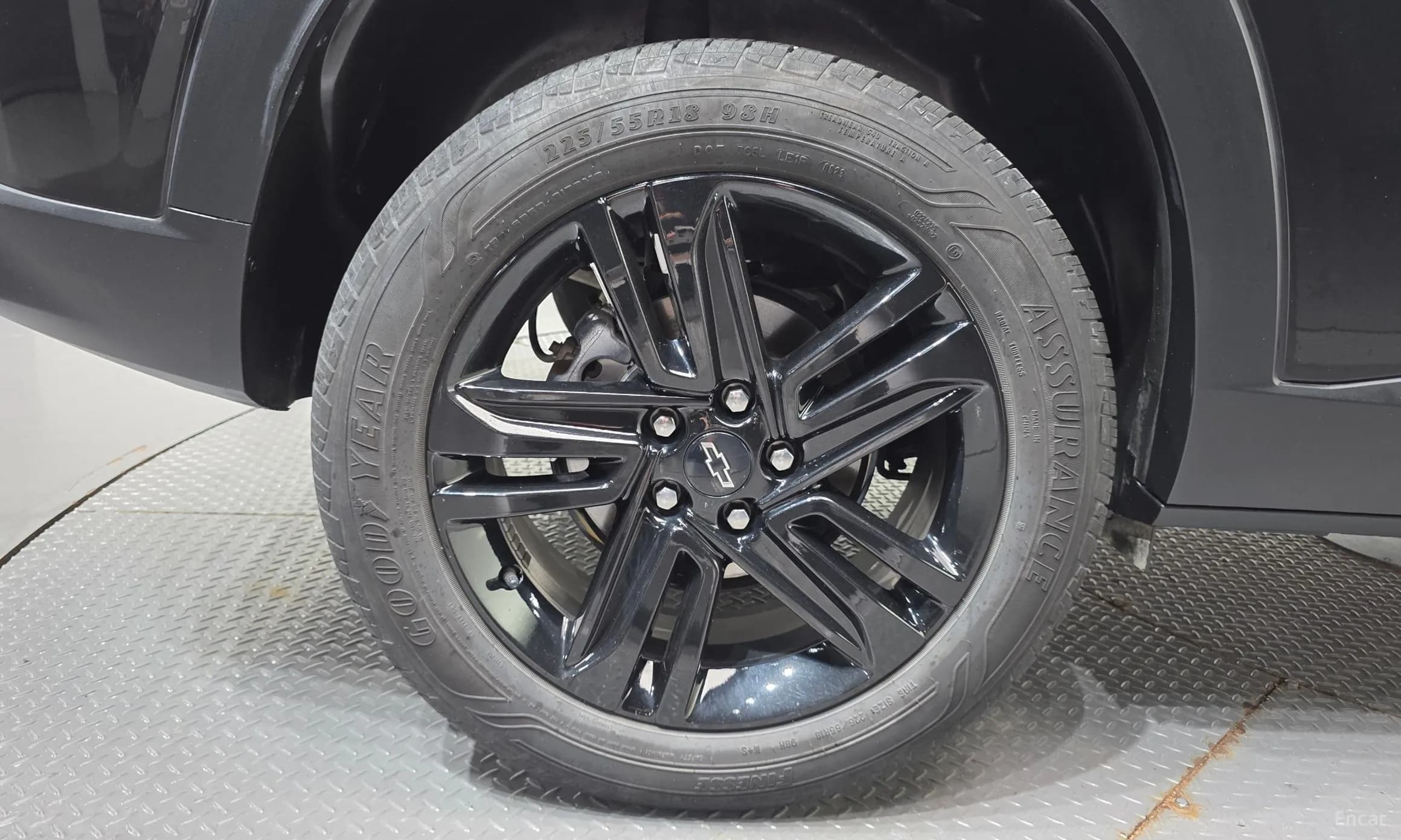 Trax Crossover