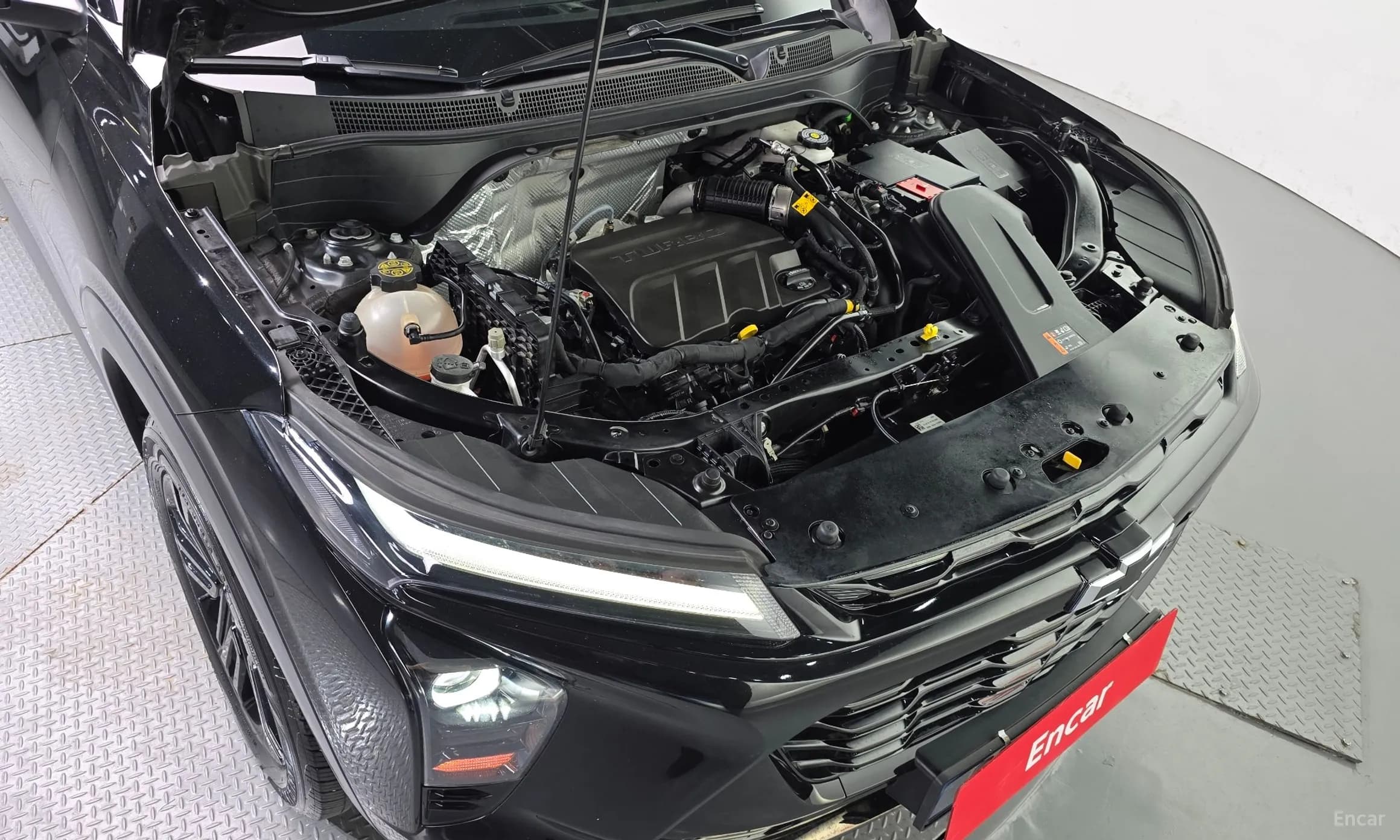 Trax Crossover