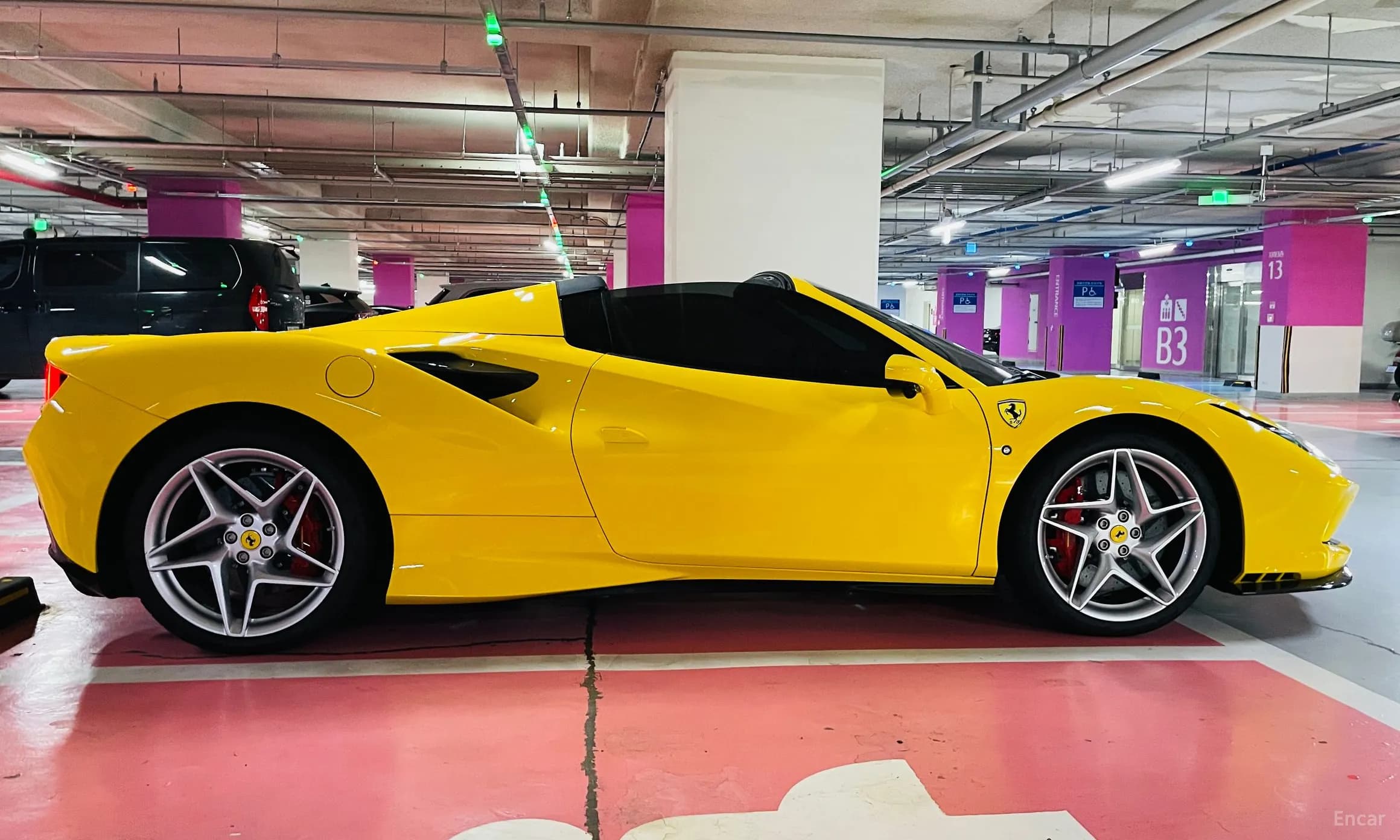 F8 Spider
