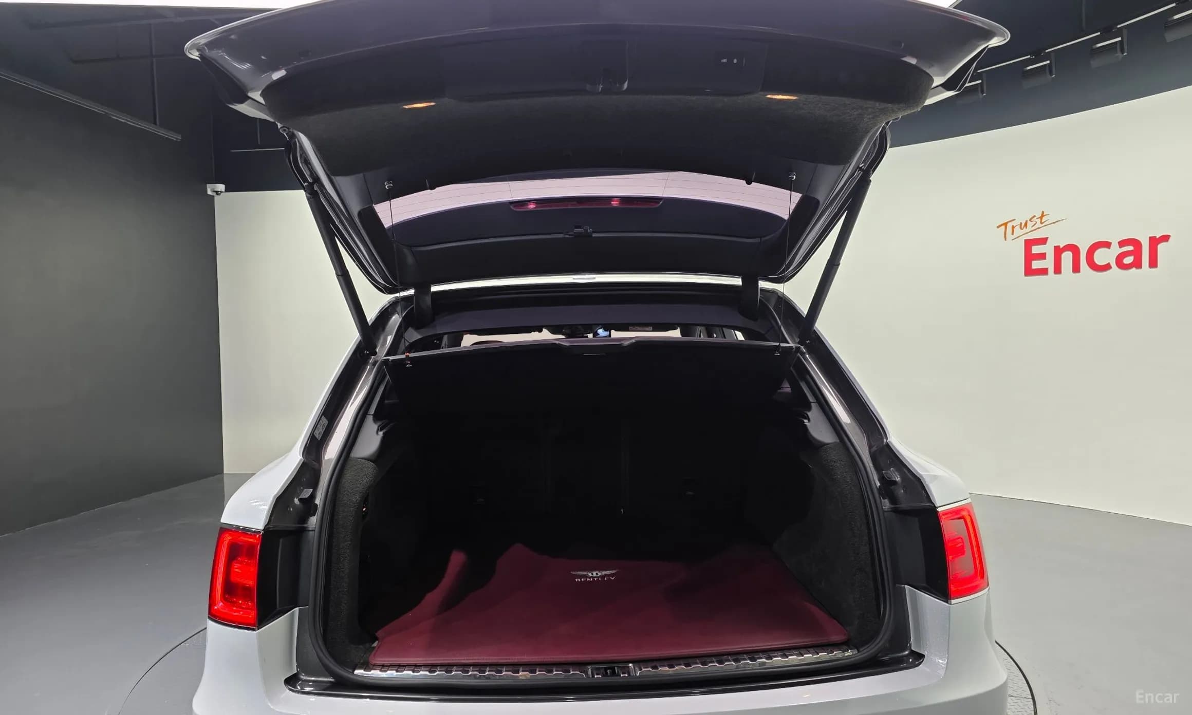 Bentayga