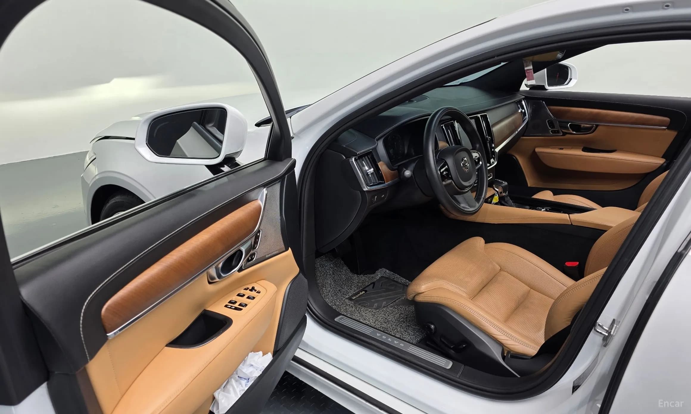 S90