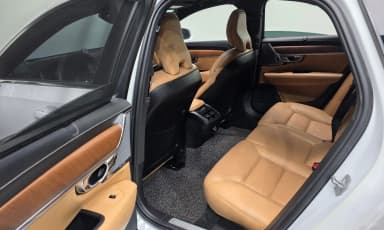 S90