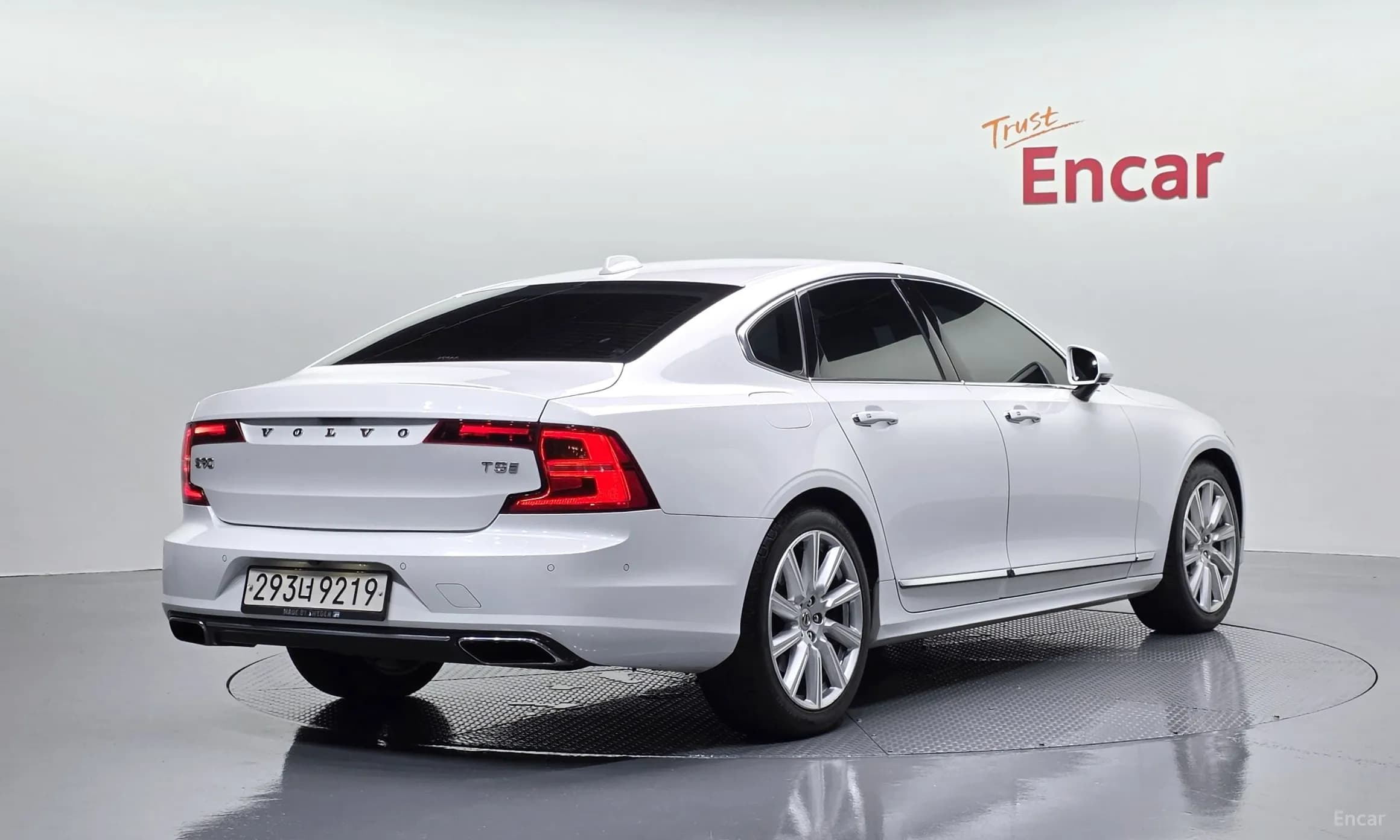 S90
