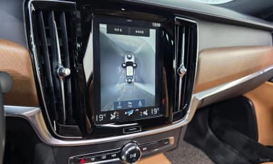 S90