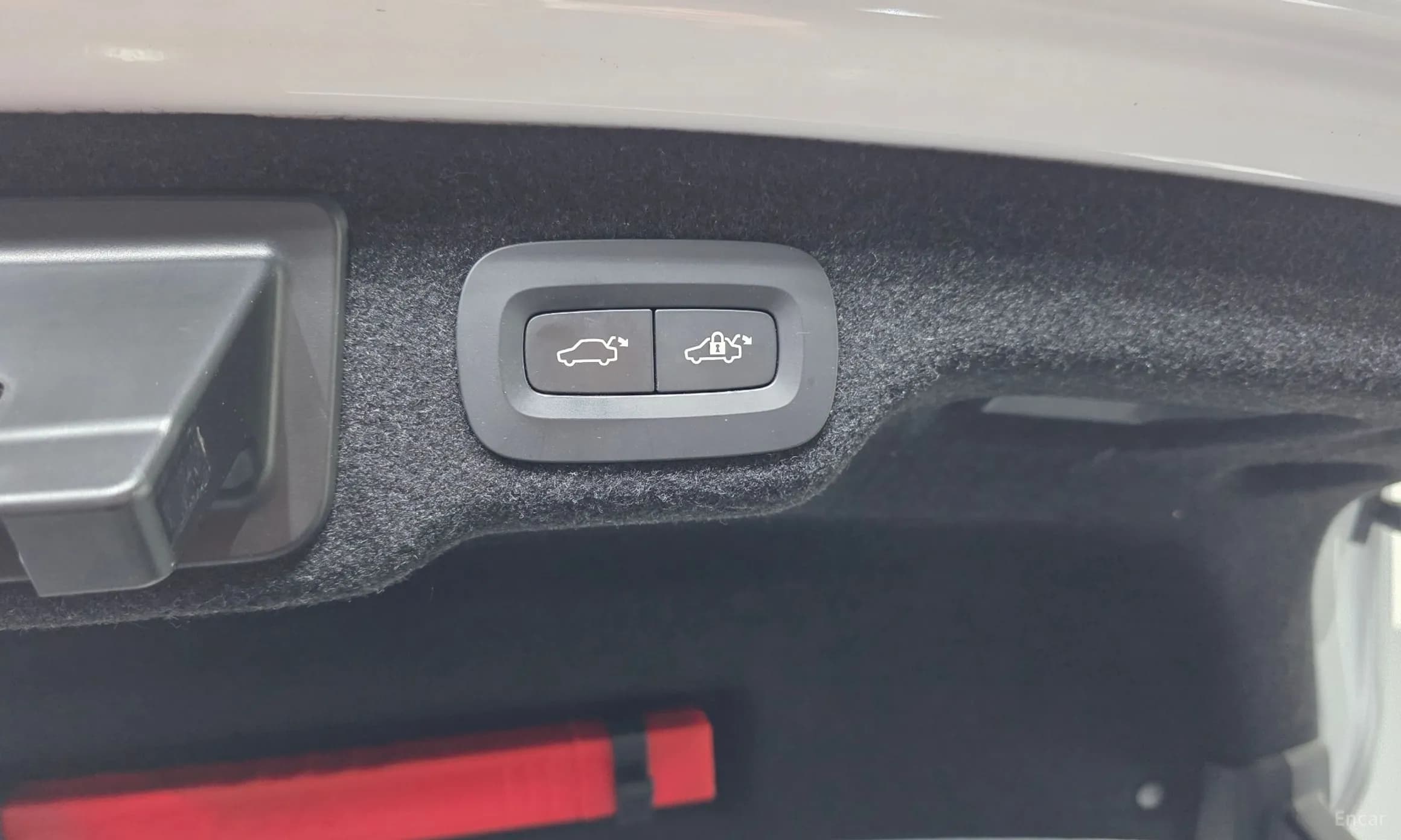 S90