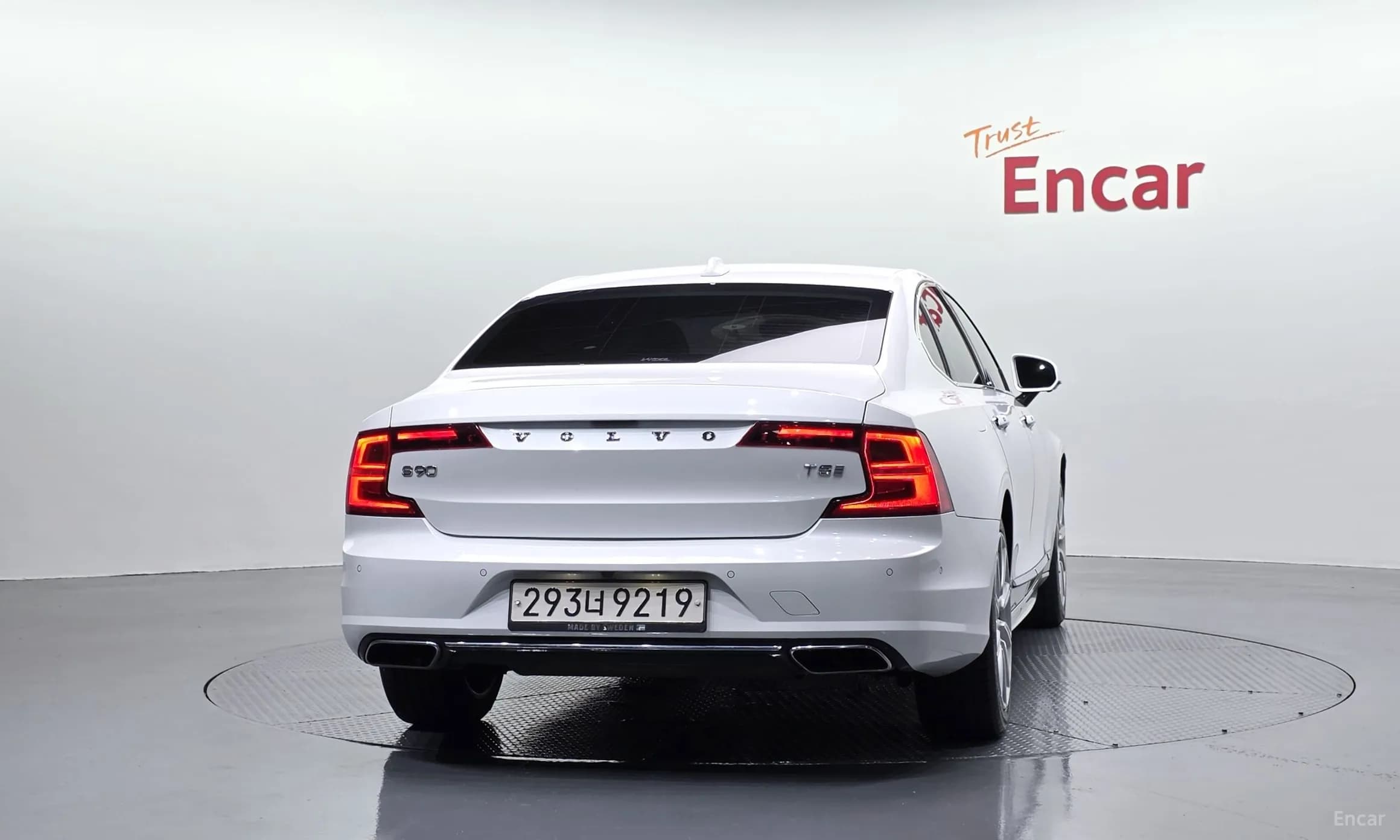 S90