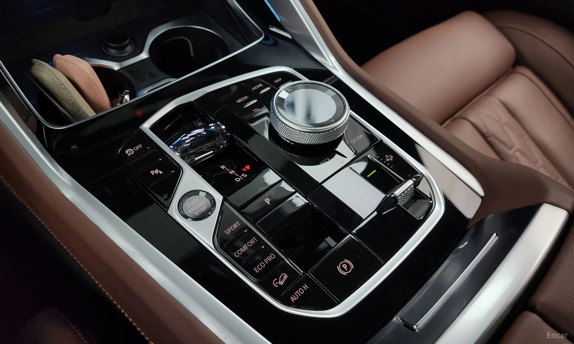 X6 (G06)