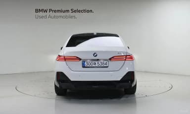 5 Series (G60)