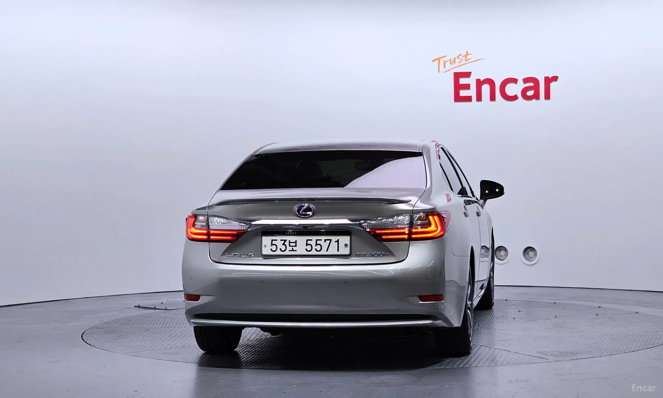 New ES300h