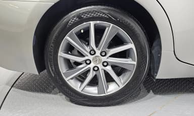 New ES300h