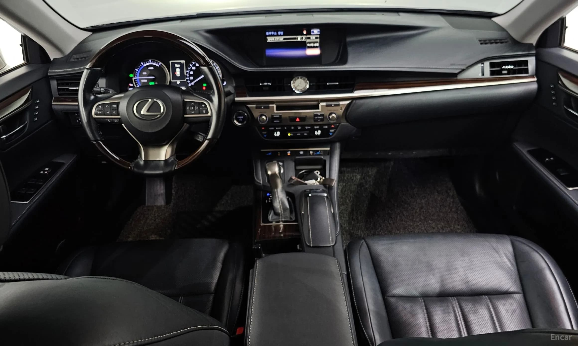 New ES300h