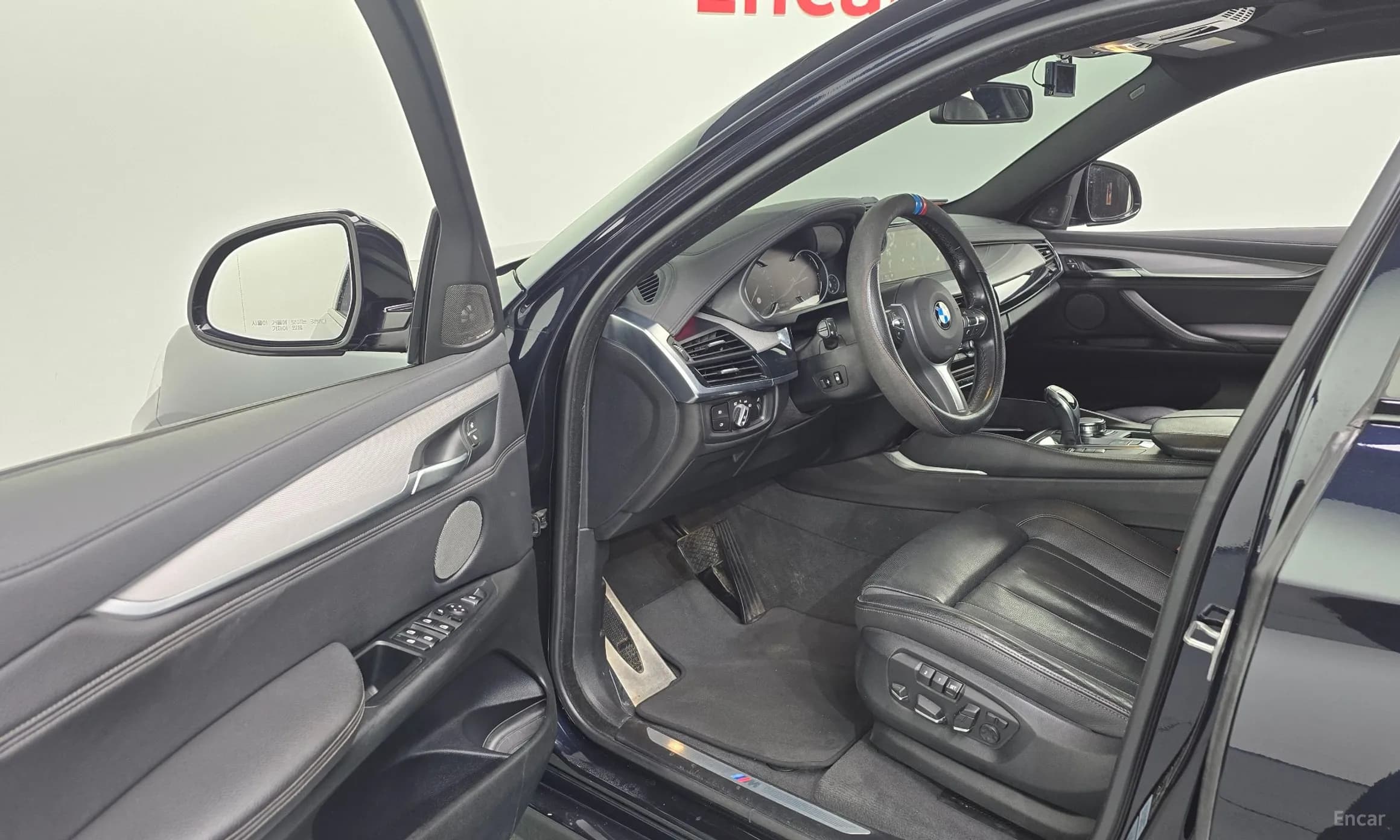 X6 (F16)
