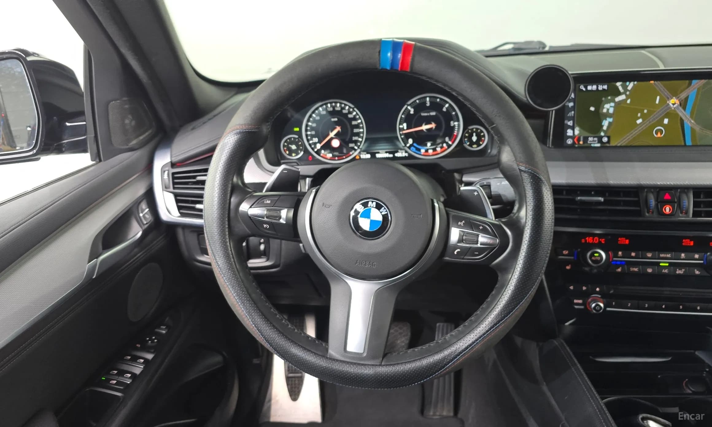 X6 (F16)