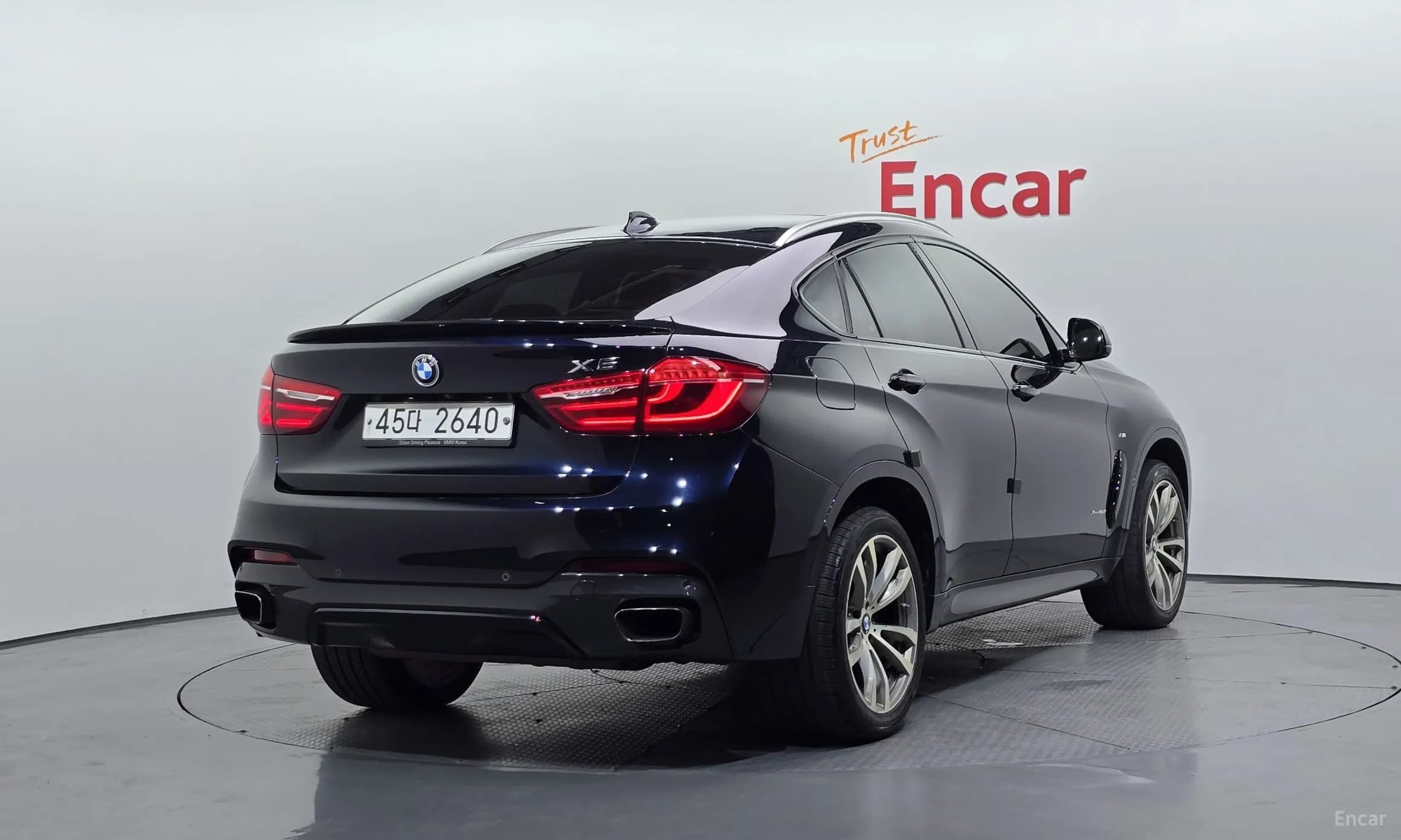 X6 (F16)