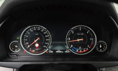 X6 (F16)