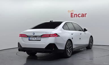 5 Series (G60)