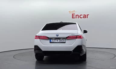 5 Series (G60)