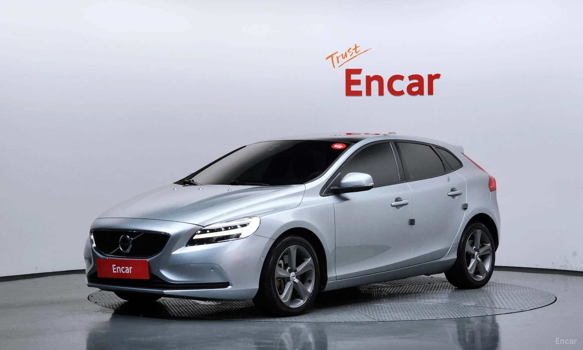 V40