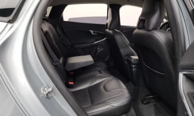 V40
