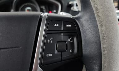 V40