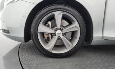 V40