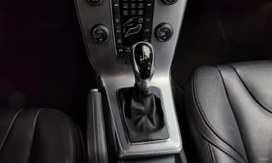 V40