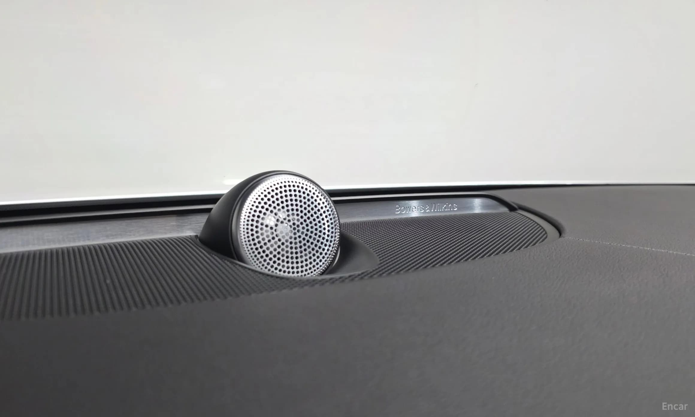 S90