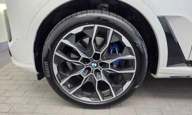 X7 (G07)
