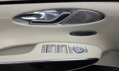 GV70