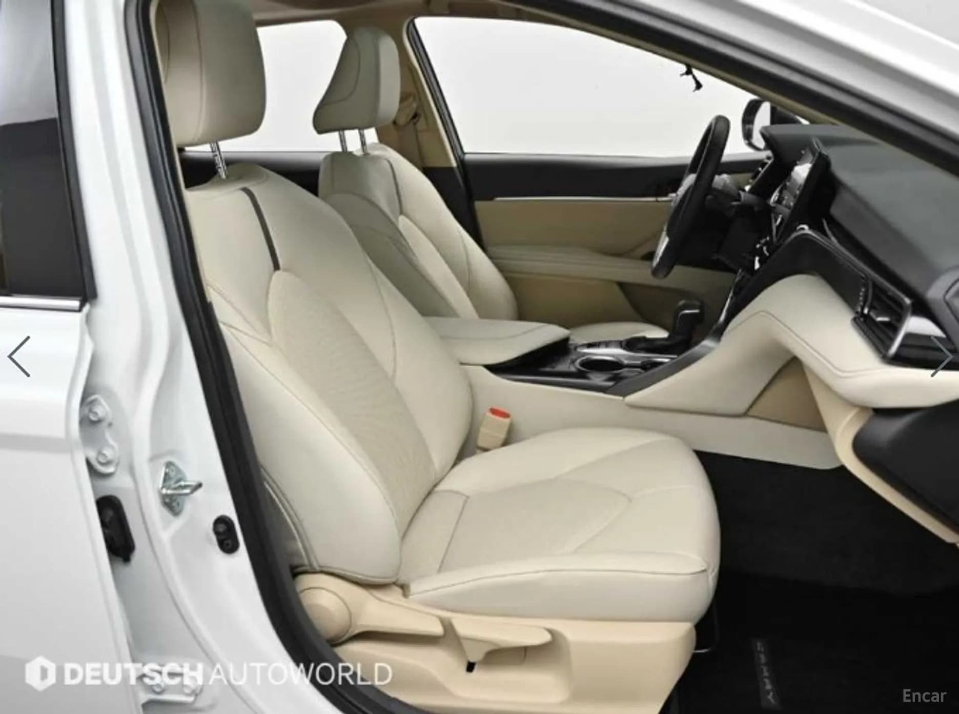 Camry (XV70)