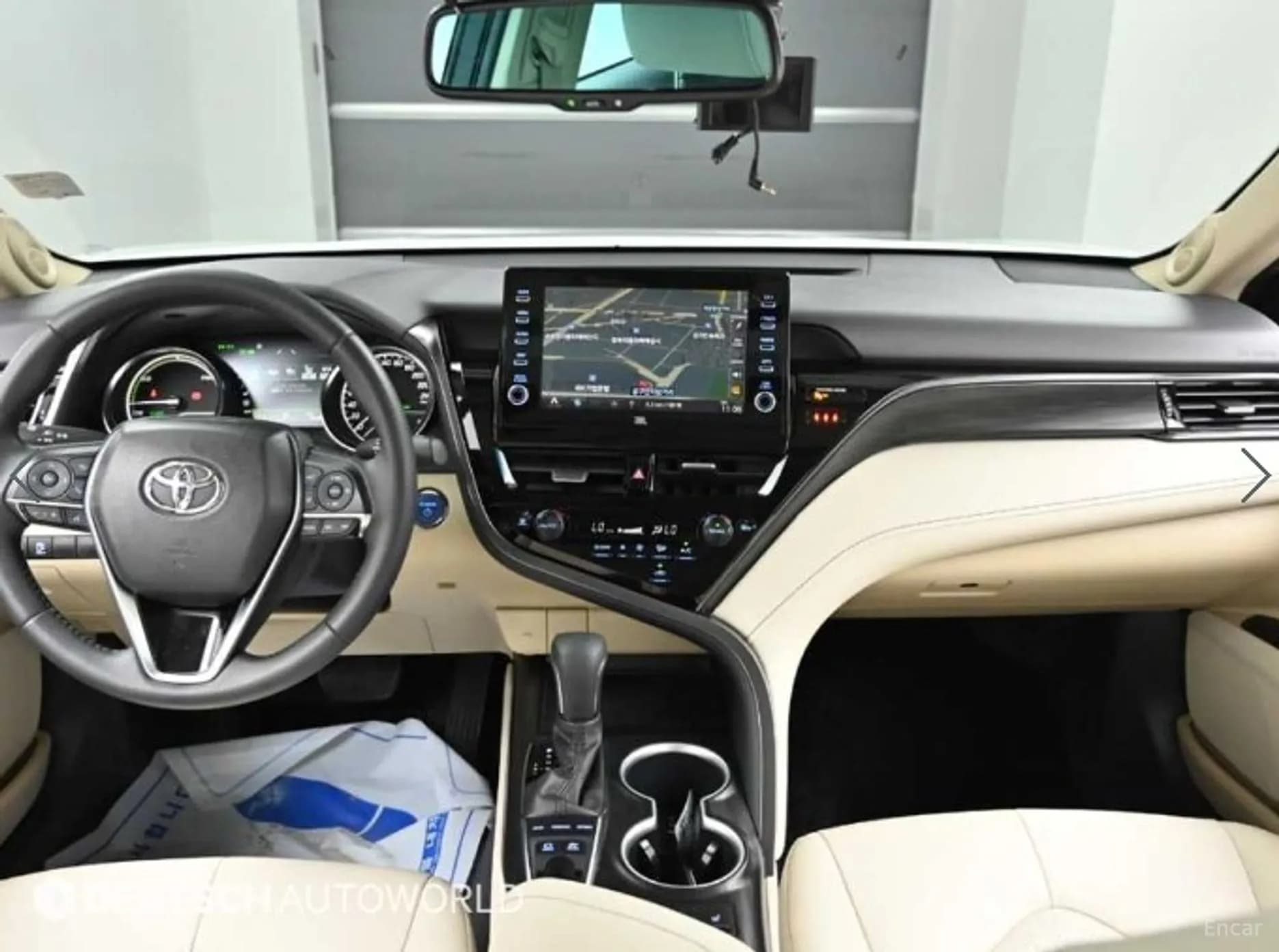 Camry (XV70)