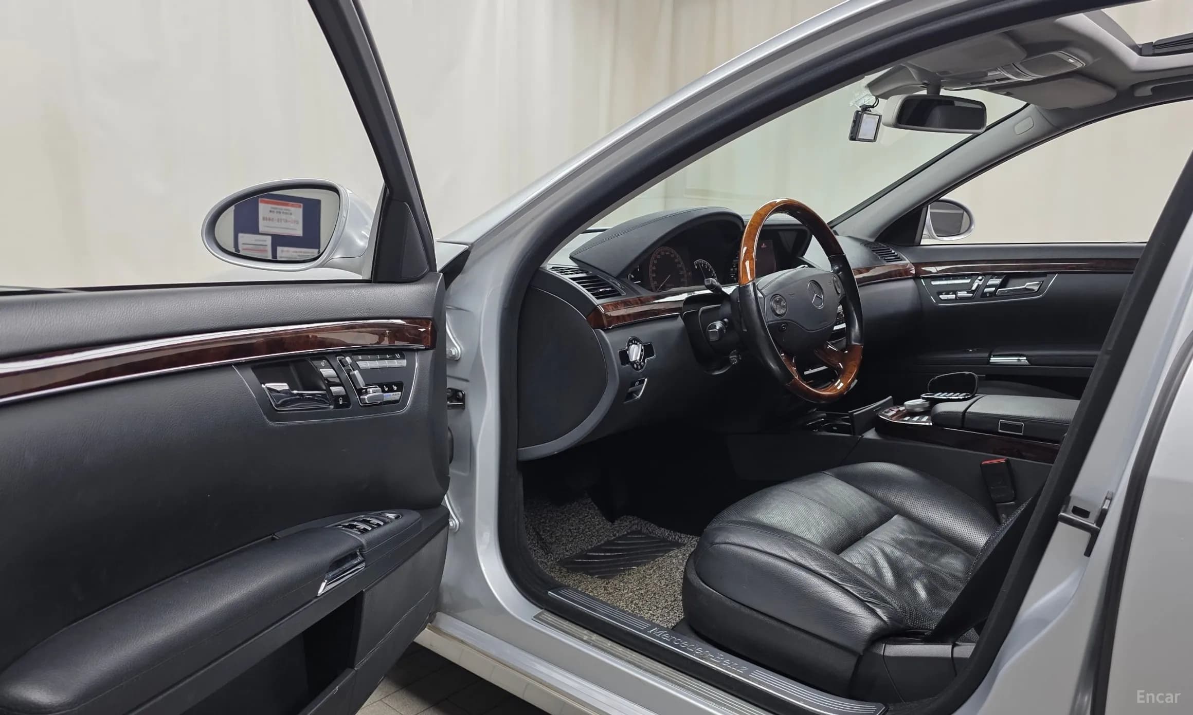 S-Class W221